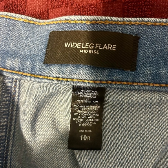 👖”Express” 70’s Look Cotton Blend Wide Leg Flare Denim Mid Rise Jeans” Size 10 - Picture 6 of 13
